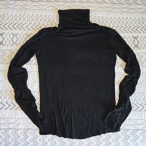 Uniglo Heattech Black Turtleneck Long Sleeve Top Sz Large